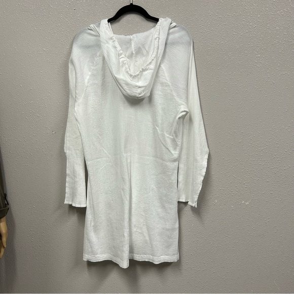 ST. John’s Bay Swim Woman White Button-Up Hooded Tunic Coverup - Picture 11 of 11